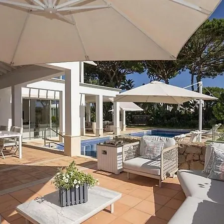 Vivenda De Luxo Com Piscina E 3 Quartos Holiday home