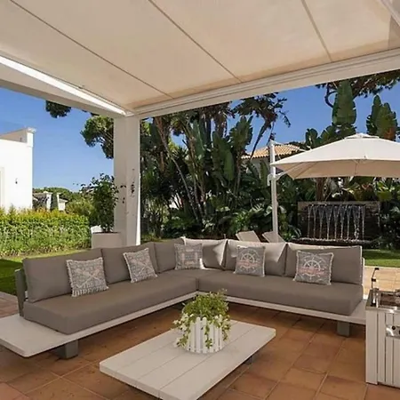 Vivenda De Luxo Com Piscina E 3 Quartos Ferienhaus *